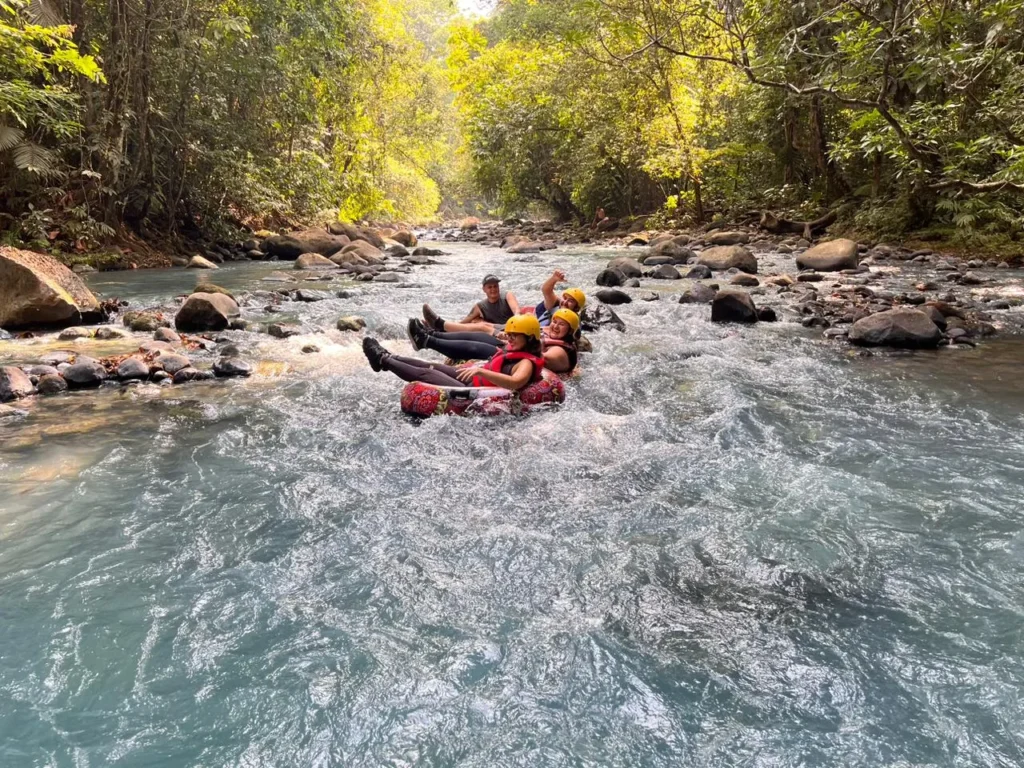 tubing adventure rio celeste